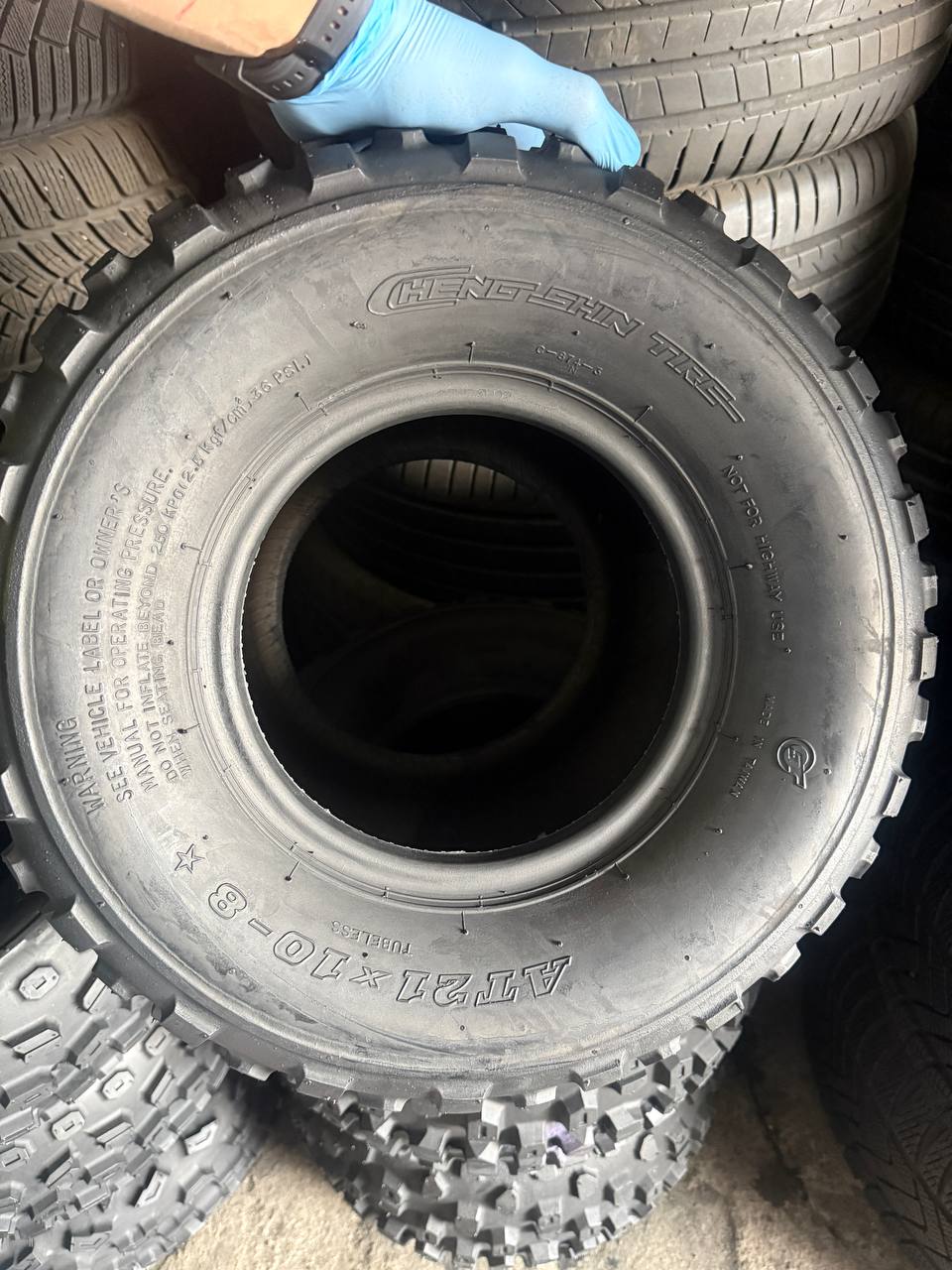 / R8 ChengShan Tire