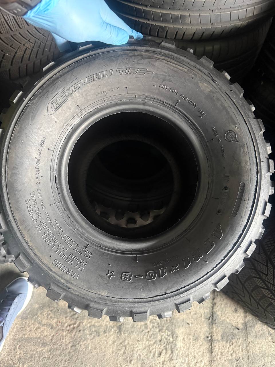 / R8 ChengShan Tire