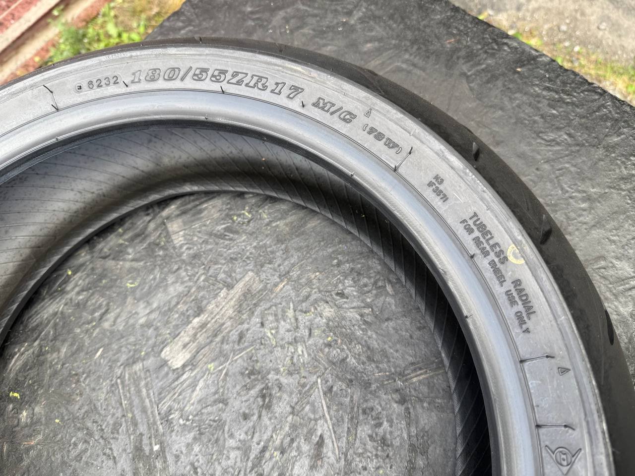 180/55 R17 Dunlop SportMax RoadSport 2