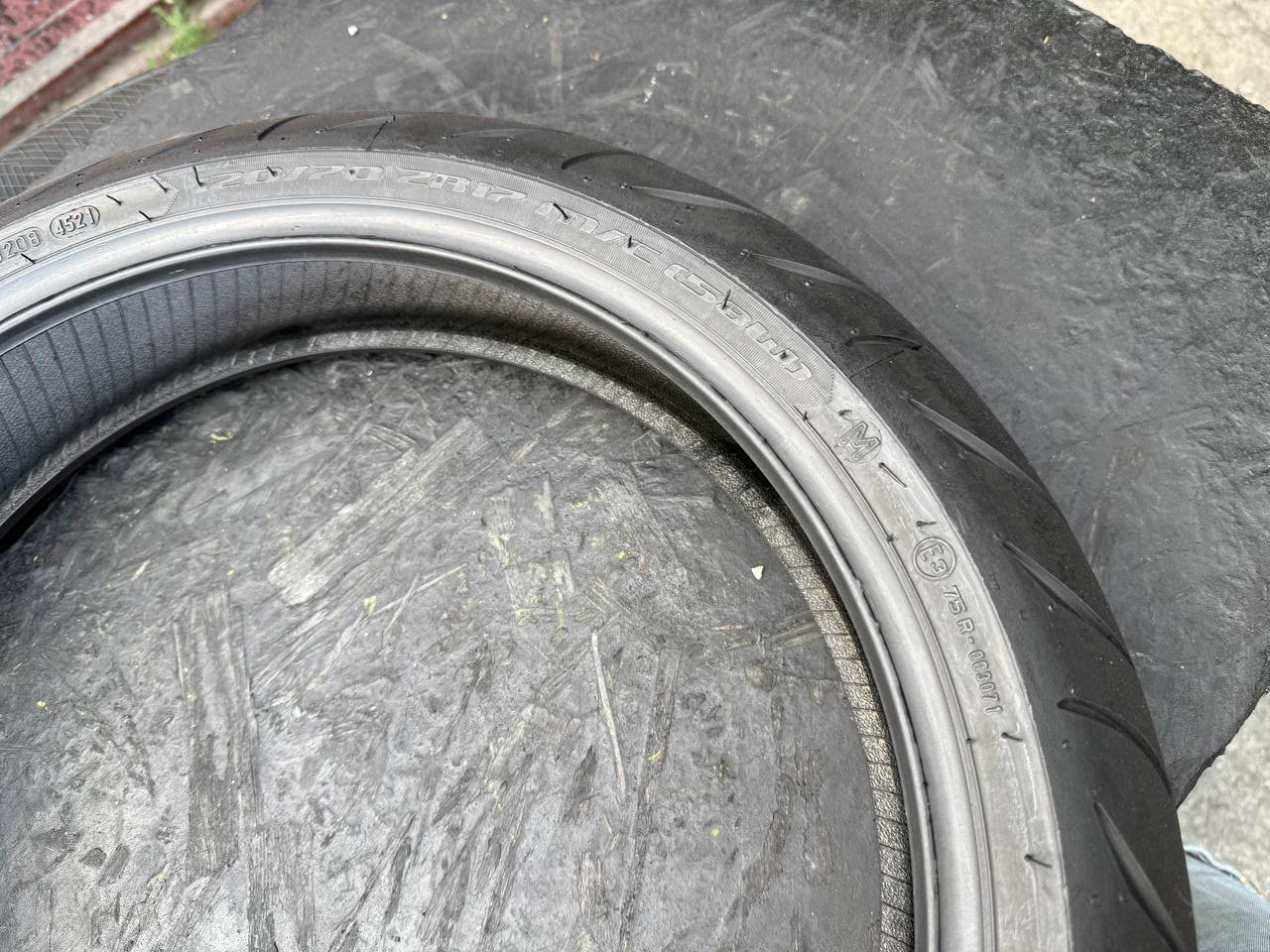 120/70 R17 Metzeler Sportec M7 RR