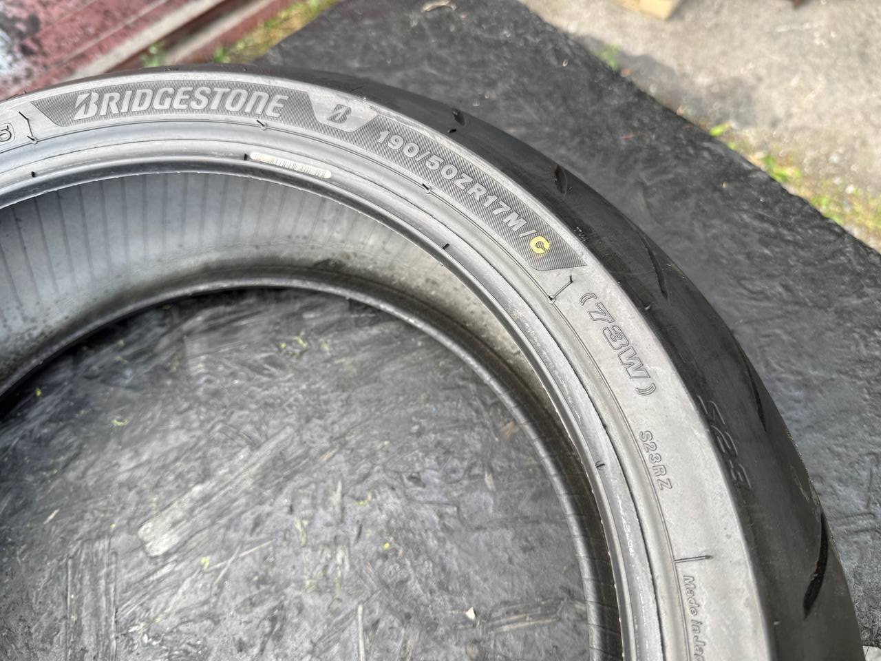 190/50 R17 Bridgestone Battlax Hypersport S23R