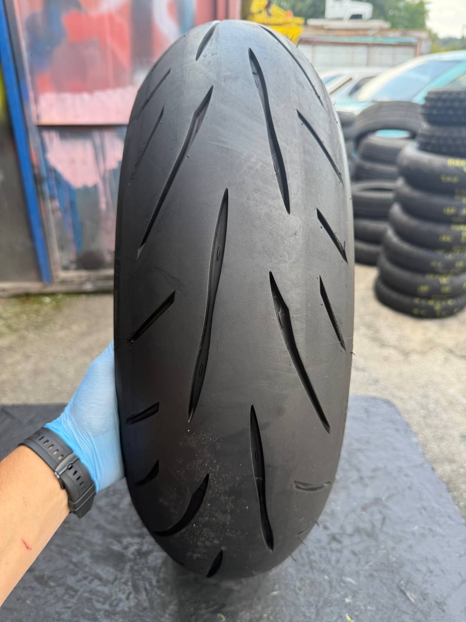 190/50 R17 Bridgestone Battlax Hypersport S23R