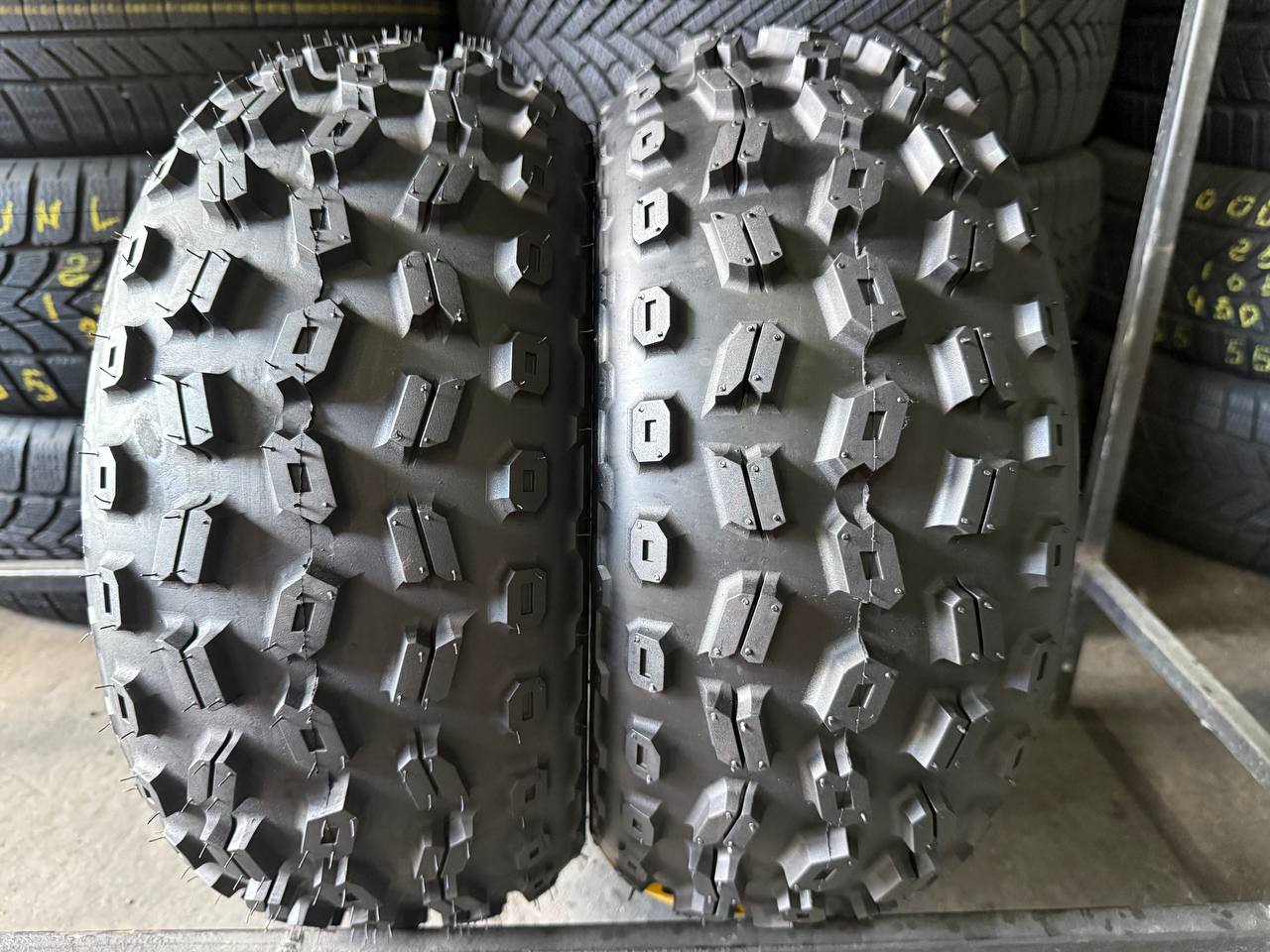 / R10 ChengShan Tire