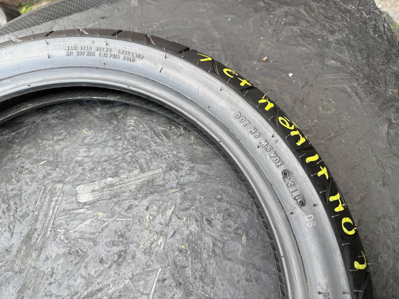 100/90 R19 Continental ContiGO