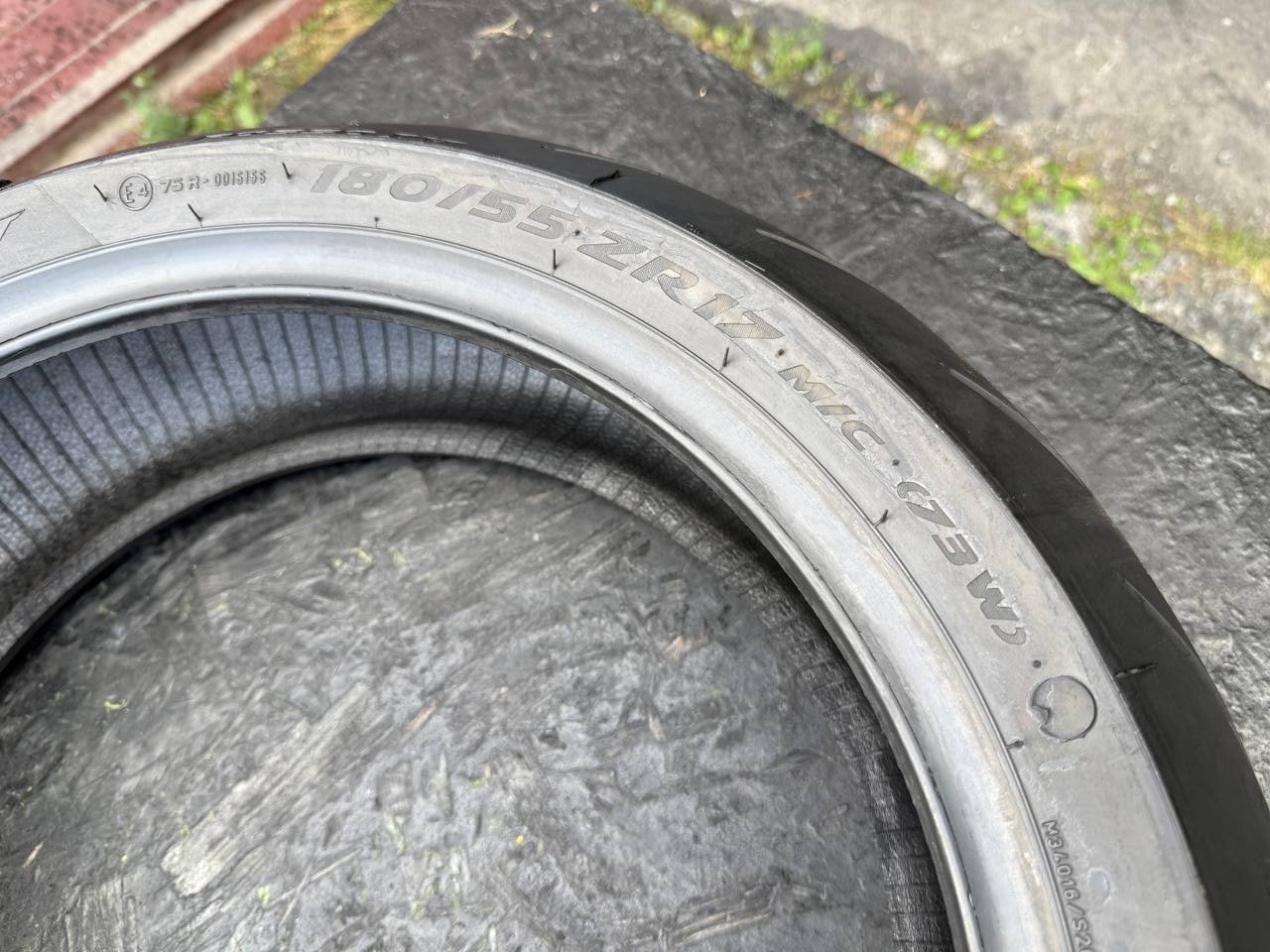 180/55 R17 Pirelli Diablo Rosso IV