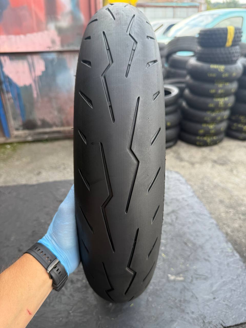 120/70 R17 Pirelli Diablo Rosso IV