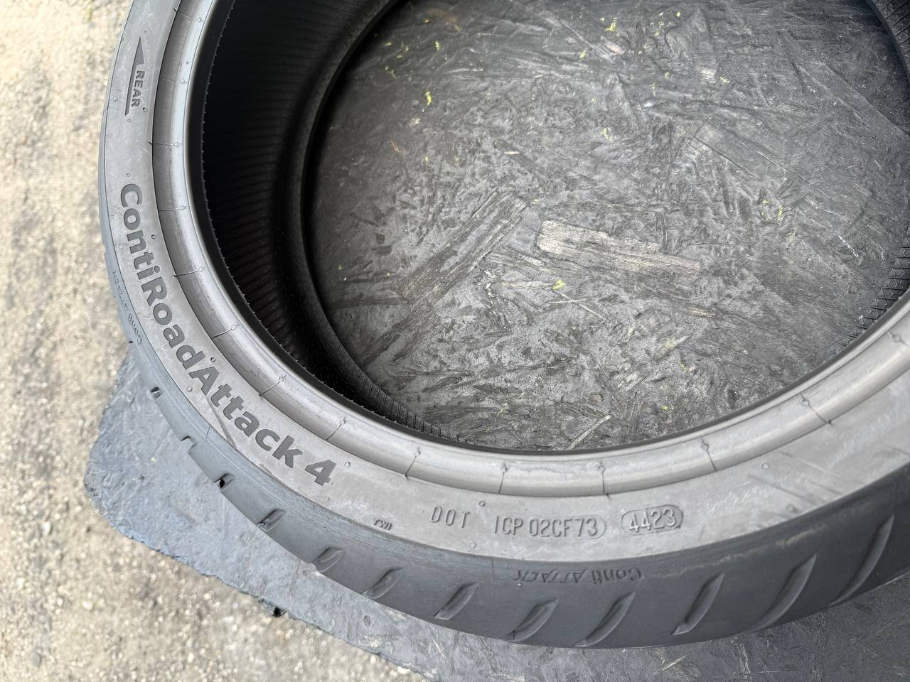 180/55 R17 Continental ContiRoadAttack 4
