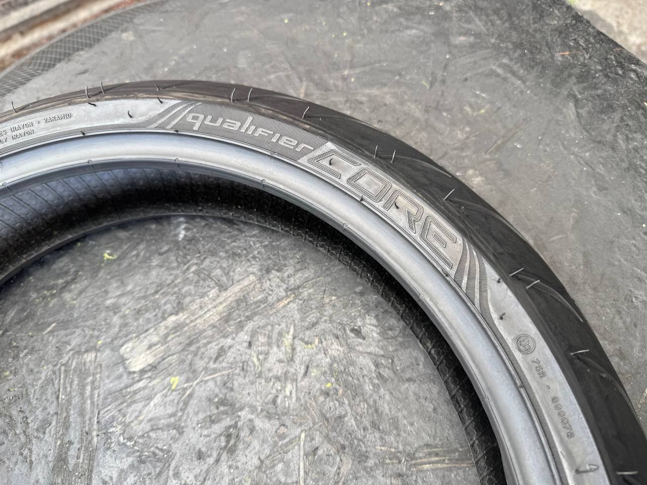 120/70 R17 Dunlop Qualifier Core