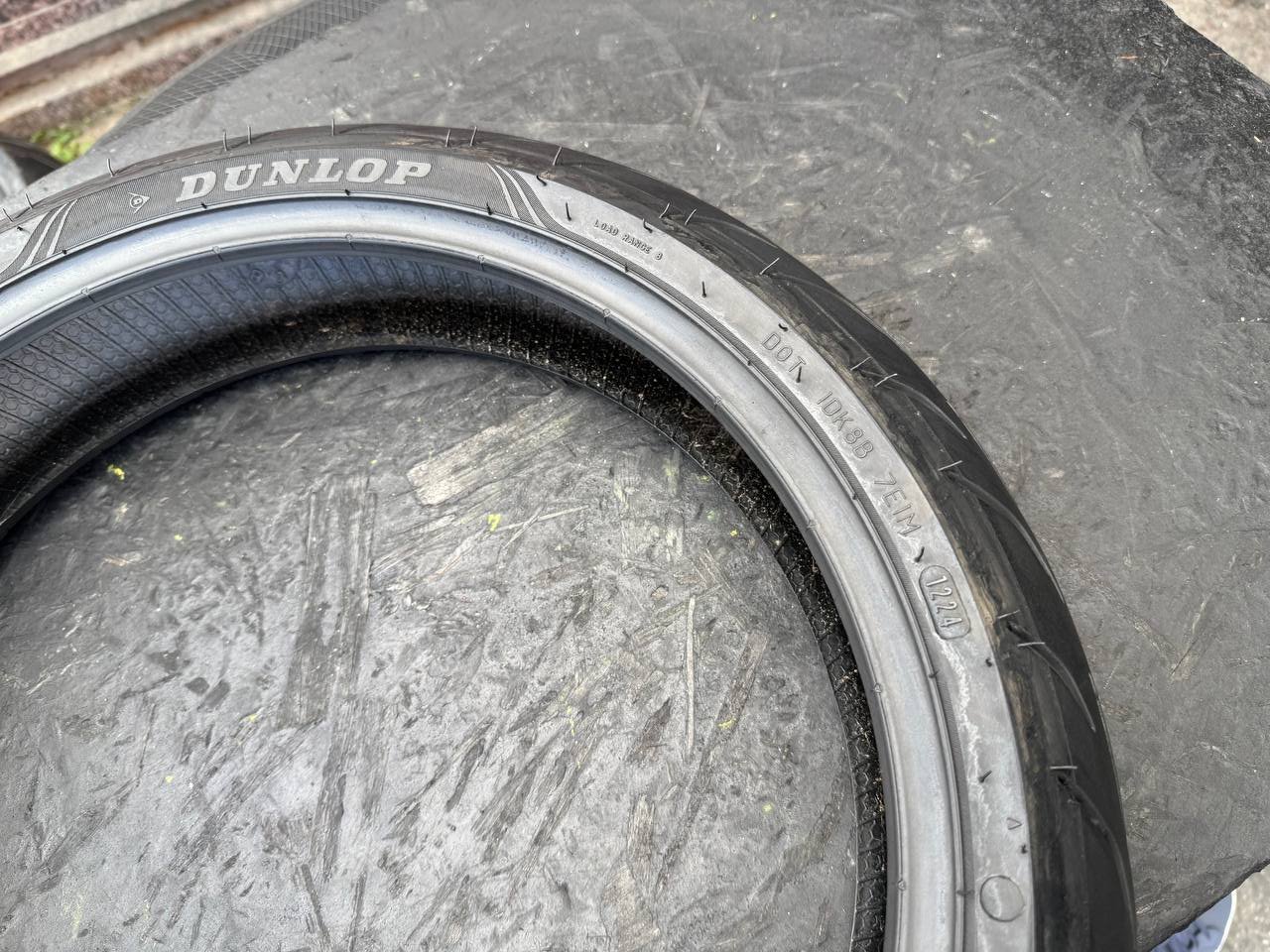 120/70 R17 Dunlop Qualifier Core