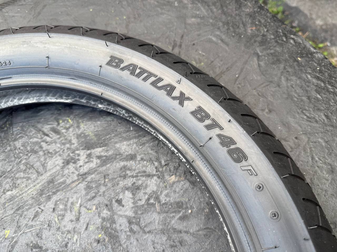 100/90 R18 Bridgestone Battlax BT45F
