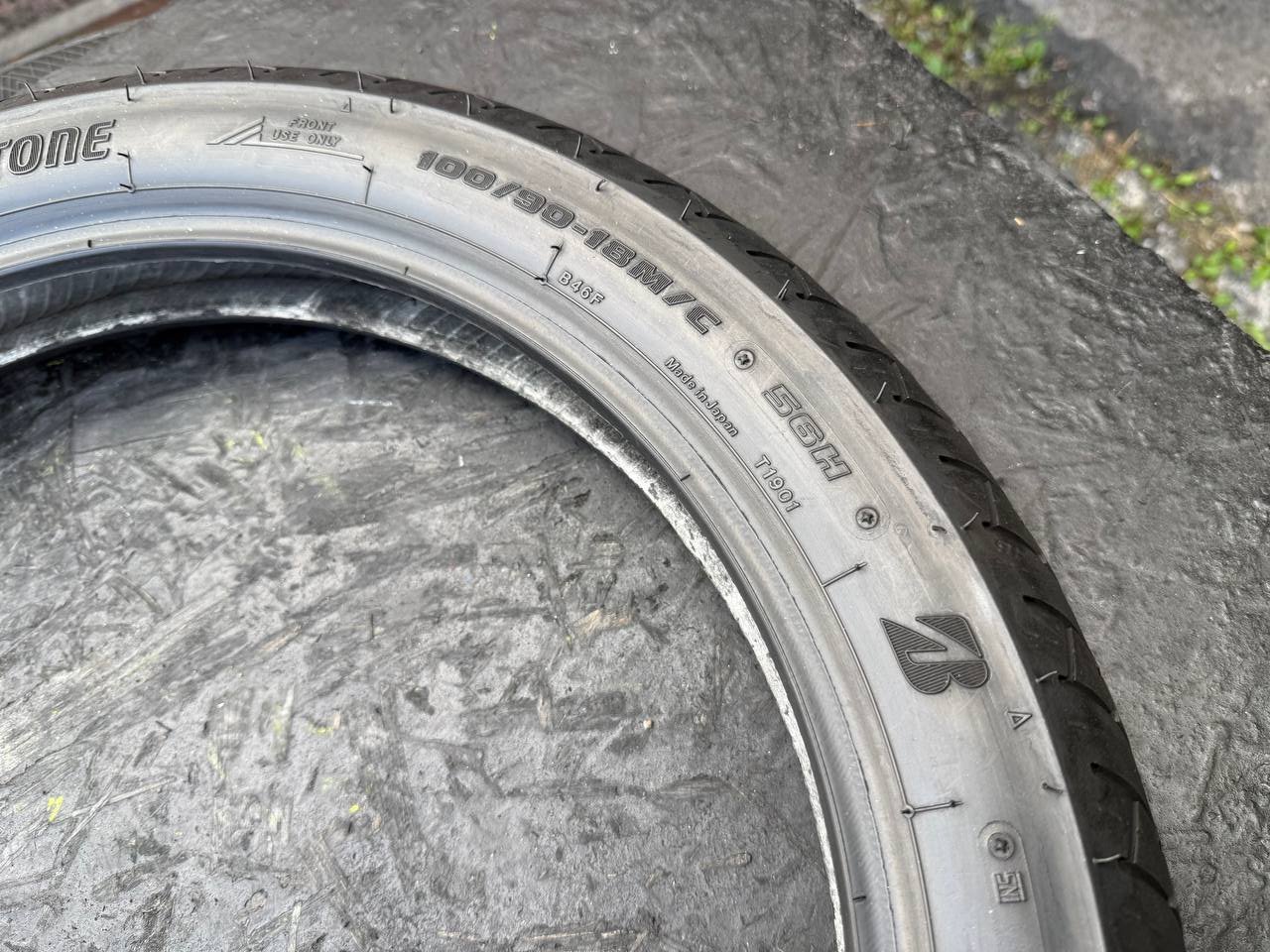 100/90 R18 Bridgestone Battlax BT45F