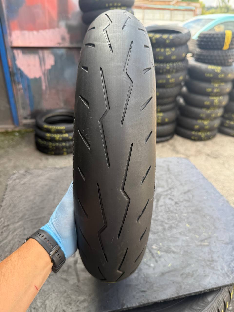 120/70 R17 Pirelli Diablo Rosso IV