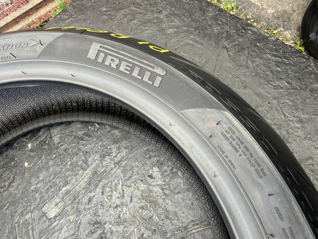 180/55 R17 Pirelli Diablo Rosso III