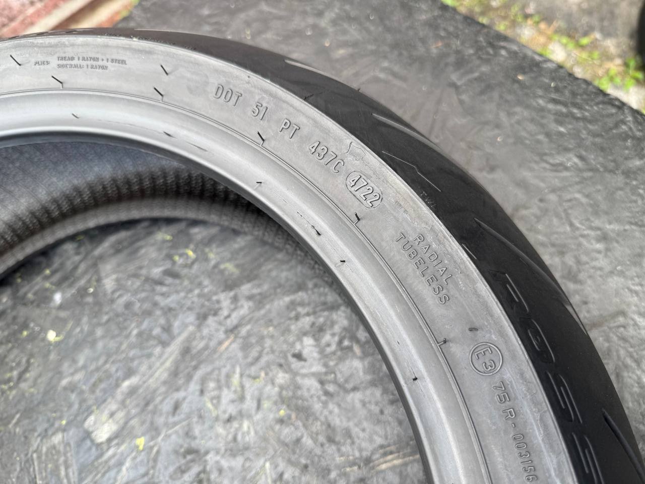 180/55 R17 Pirelli Diablo Rosso III