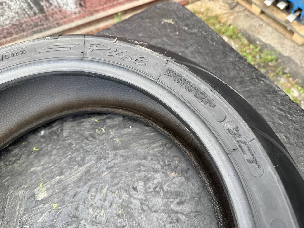 180/55 R17 Michelin Pilot Power 2CT
