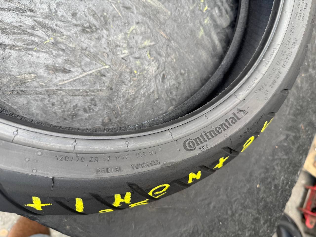 120/70 R17 Continental ContiRoadAttack 4