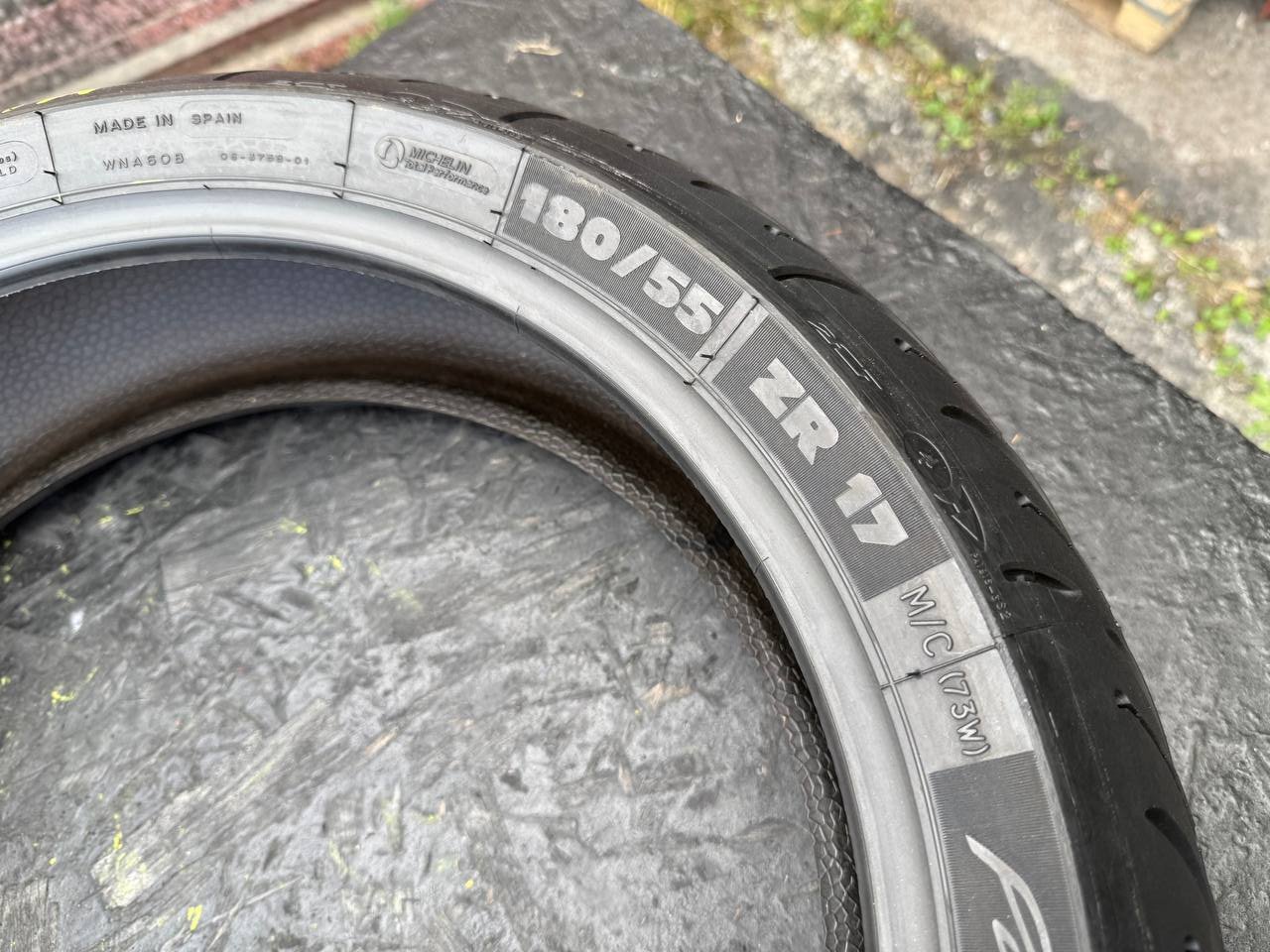 180/55 R17 Michelin Pilot Road 4 GT