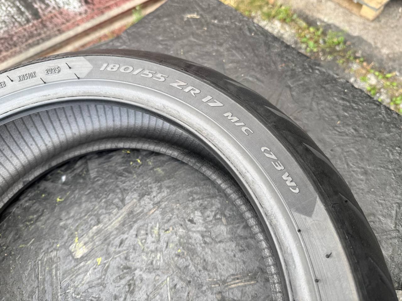 180/55 R17 Metzeler Roadtec 01 SE