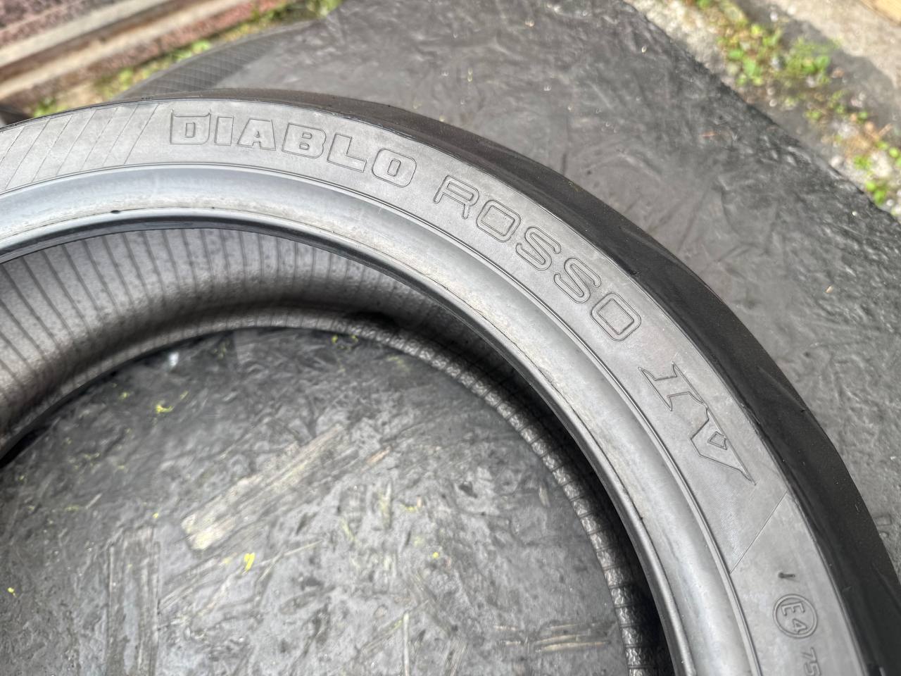 180/55 R17 Pirelli Diablo Rosso IV