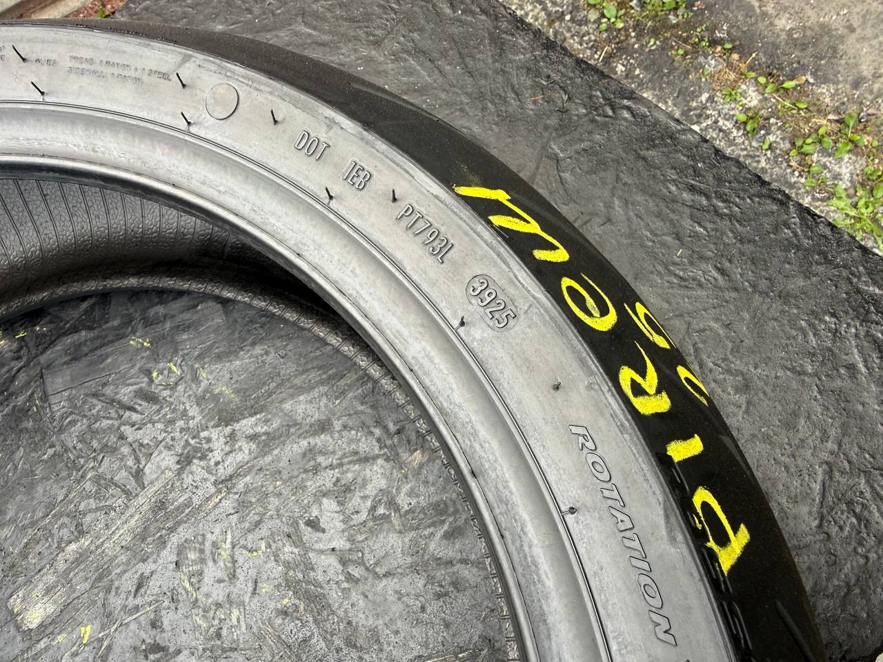 180/55 R17 Pirelli Diablo Rosso IV