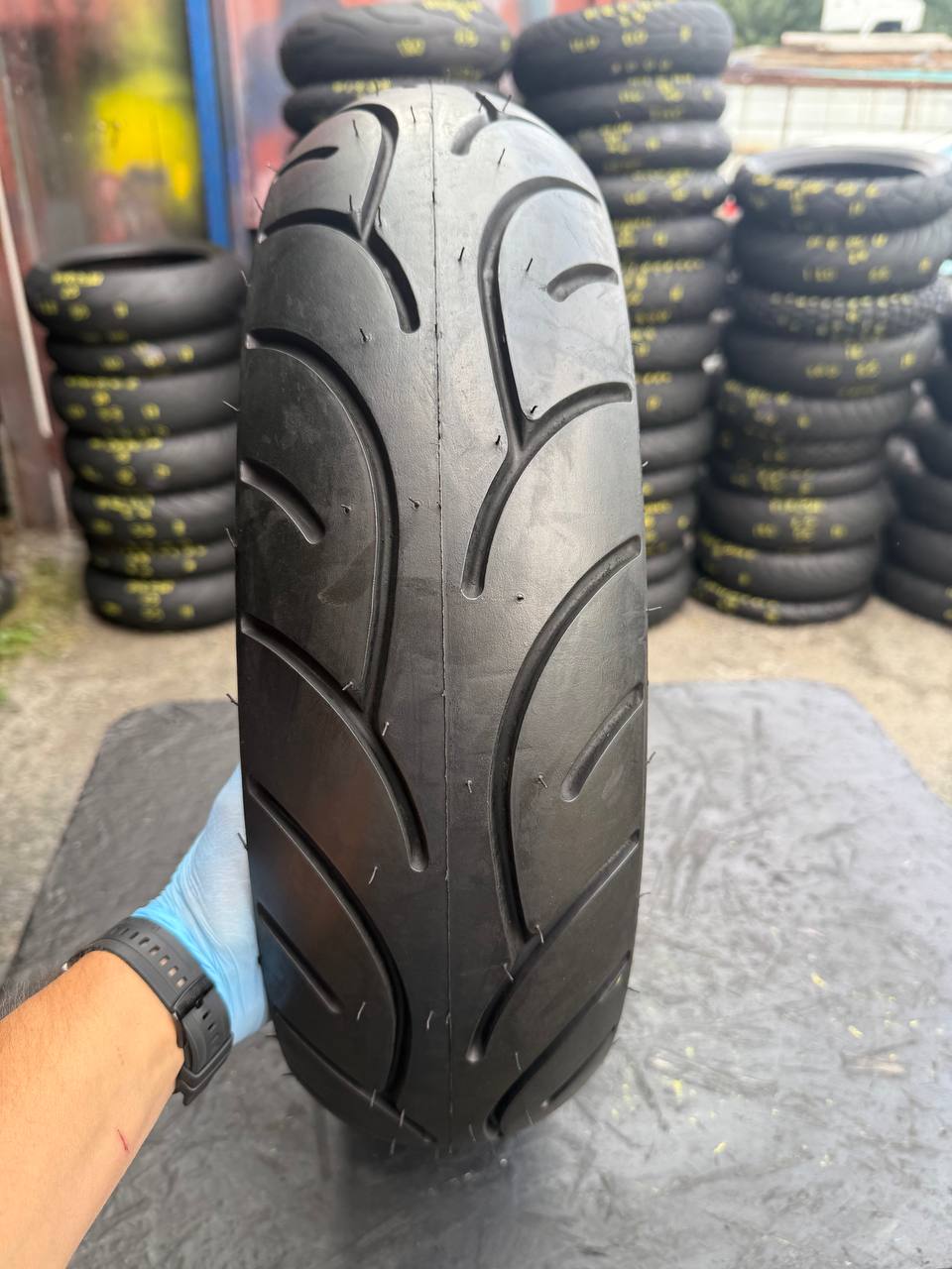140/70 R16 Pirelli GTS24