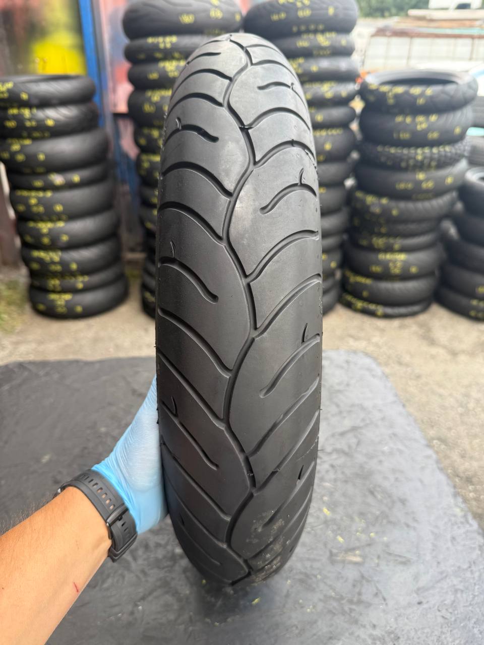 120/70 R17 Metzeler Roadtec Z6