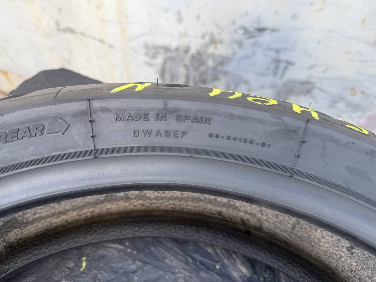 180/55 R17 Michelin Road 6 GT