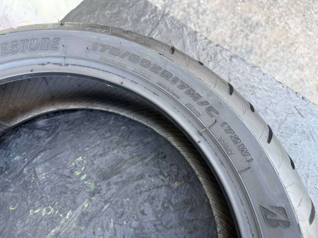 170/60 R17 Bridgestone Battlax Sport Touring T31R