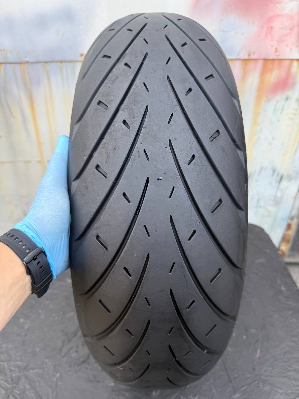 190/55 R17 Metzeler Roadtec 01