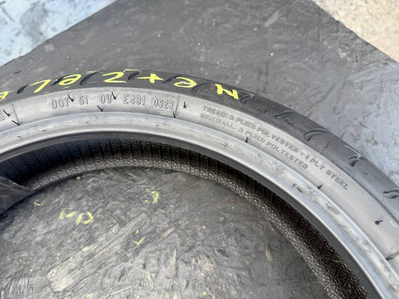 120/70 R17 Metzeler Roadtec Z6