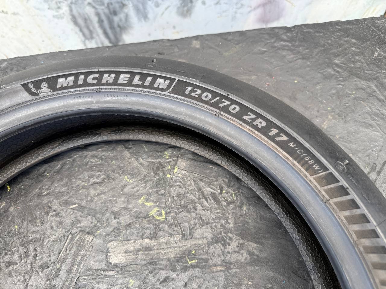 120/70 R17 Michelin Power Cup2