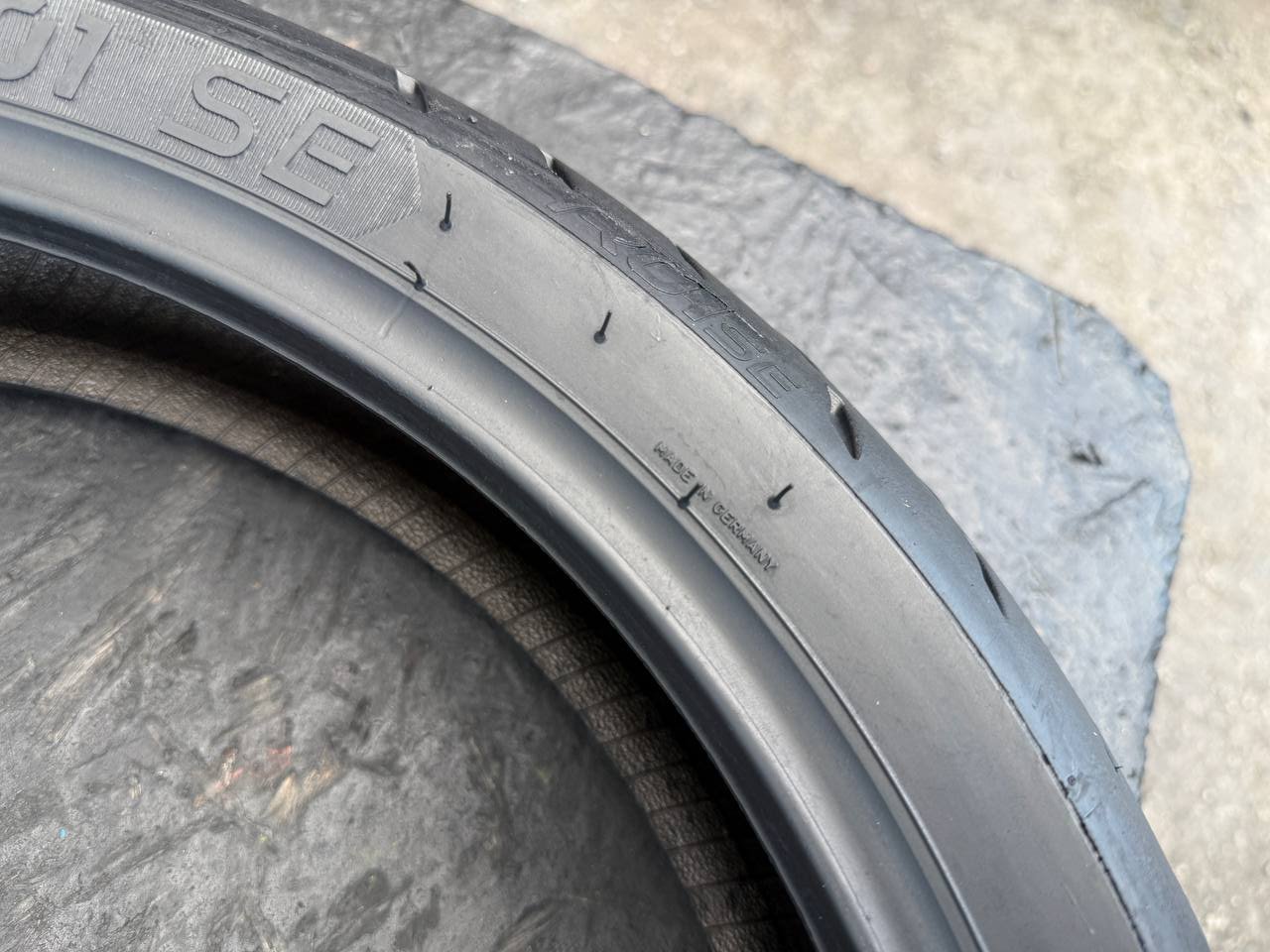 120/70 R17 Metzeler Roadtec 01 SE