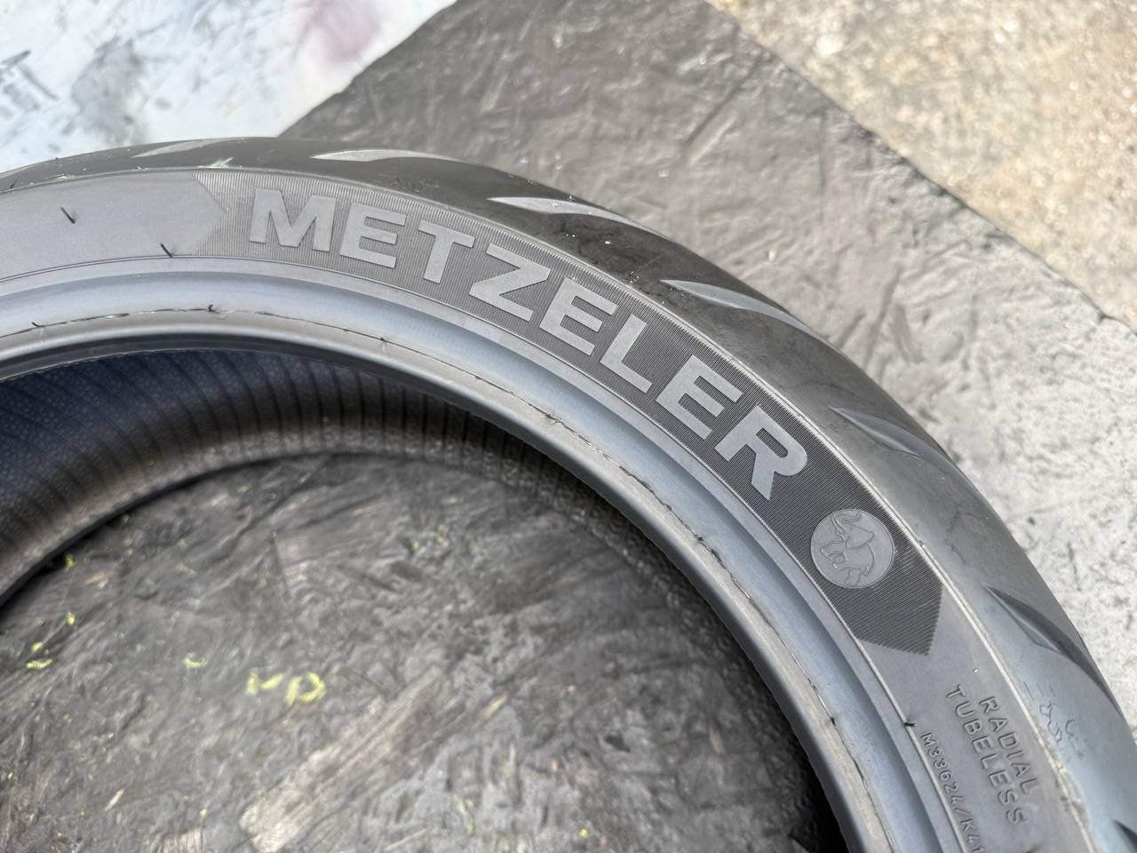 190/55 R17 Metzeler Roadtec 01