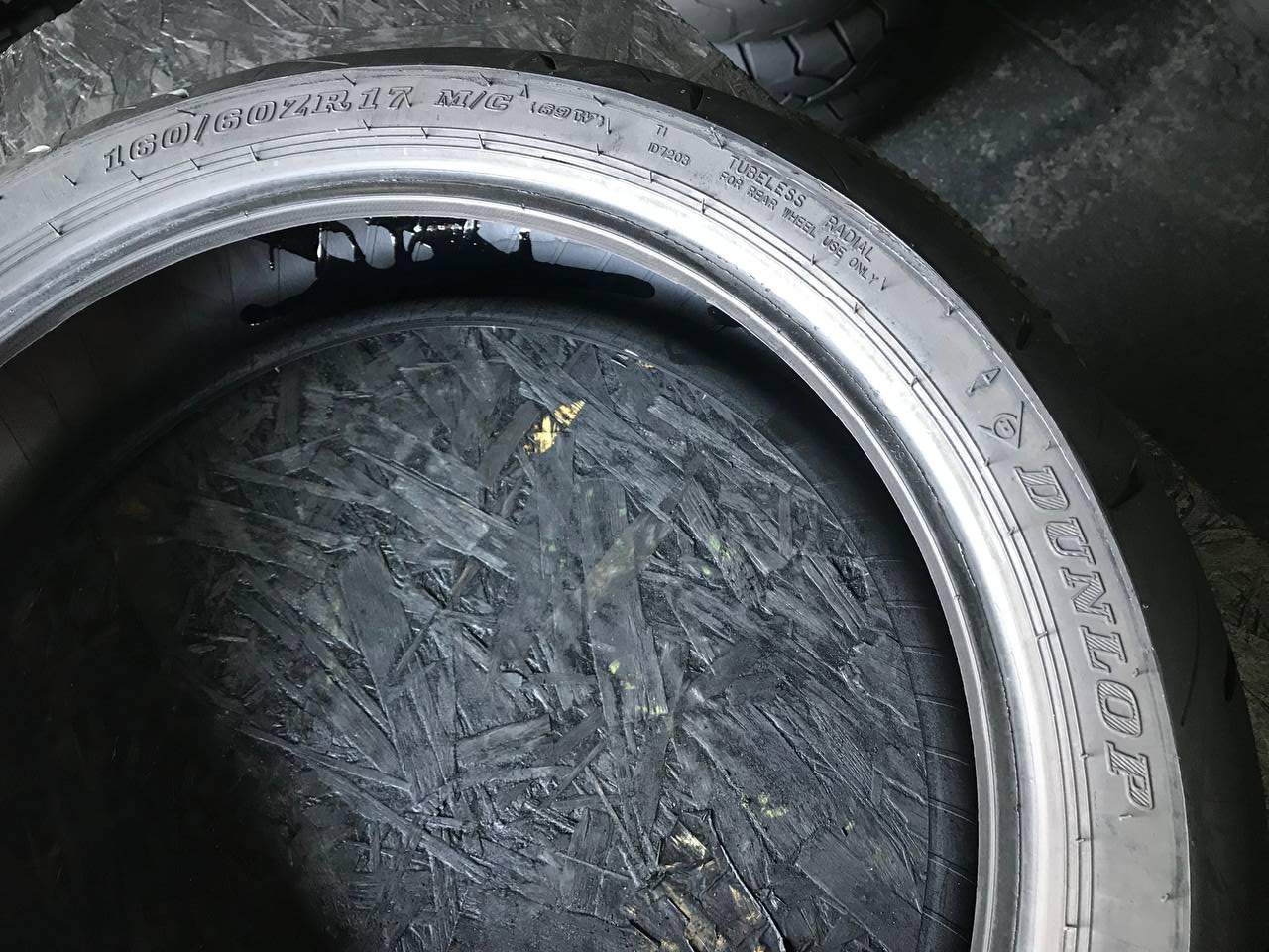 160/60 R17 Dunlop SportMax RoadSport 2