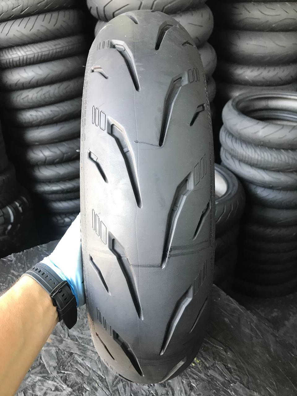 150/60 R17 Michelin Power 6