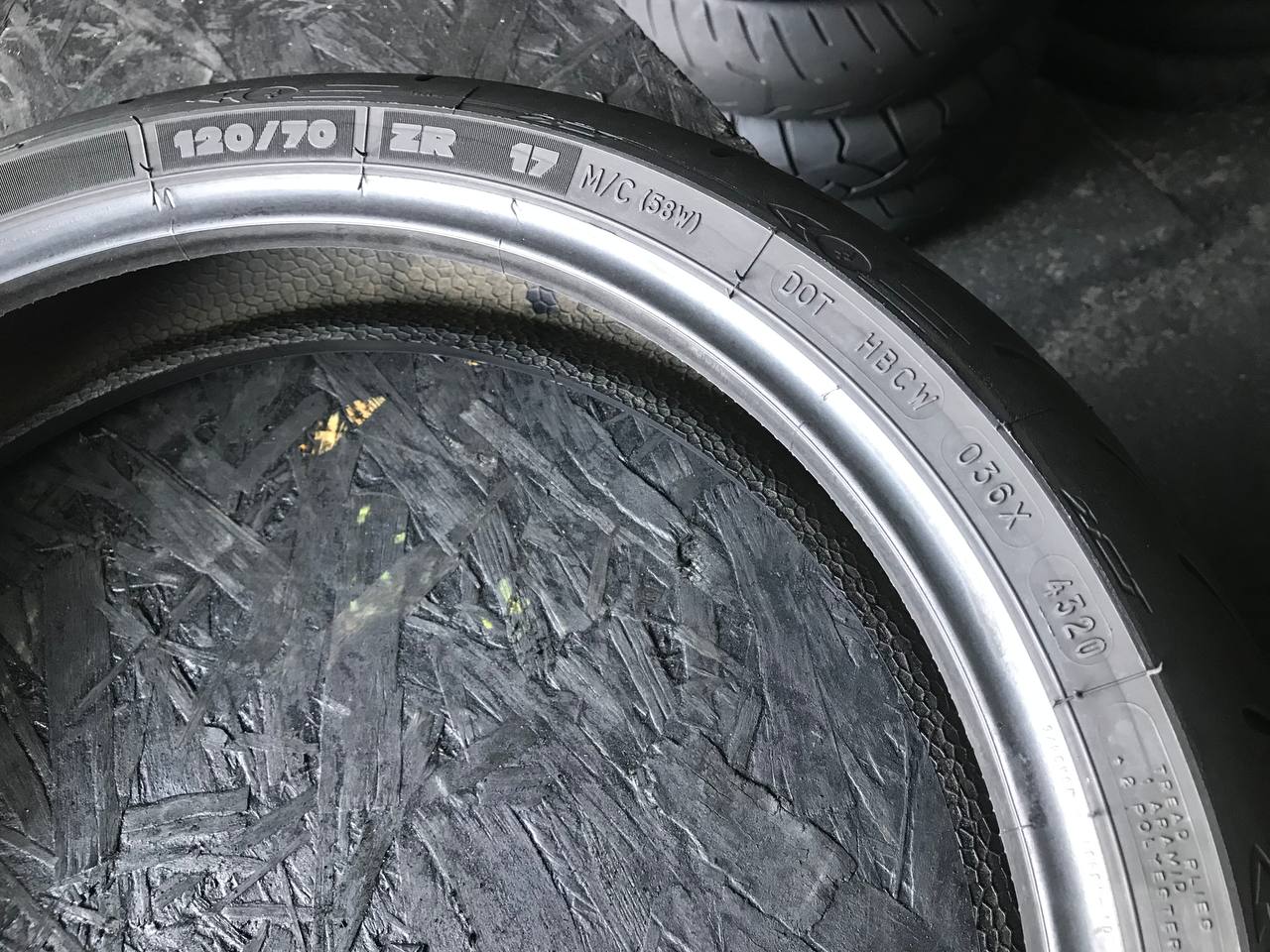 120/70 R17 Michelin Pilot Power 3