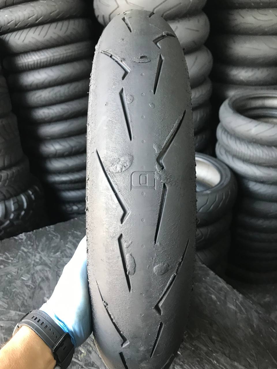 120/70 R17 Pirelli Diablo Supercorsa SP