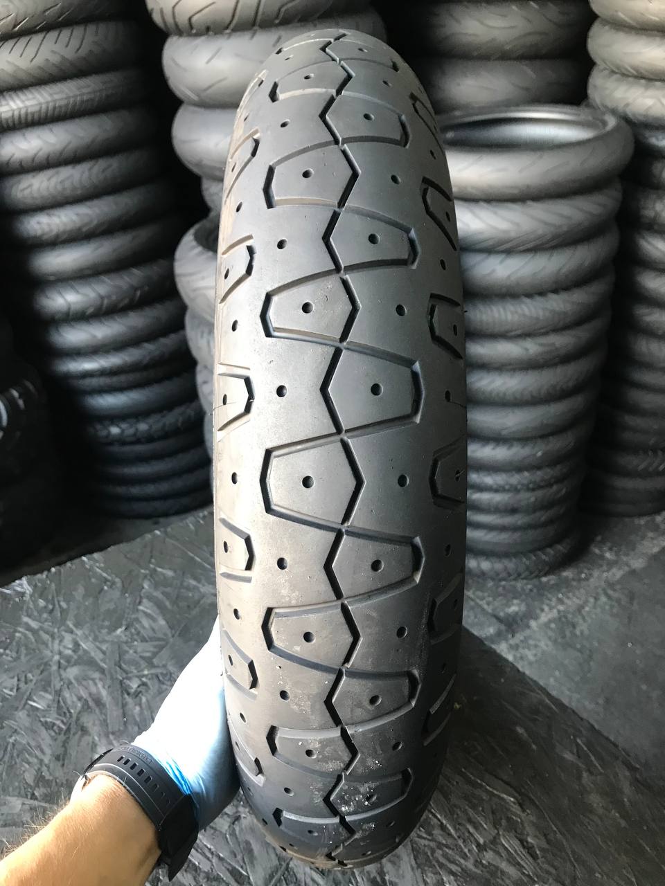 120/70 R17 Pirelli Phantom Sportscomp