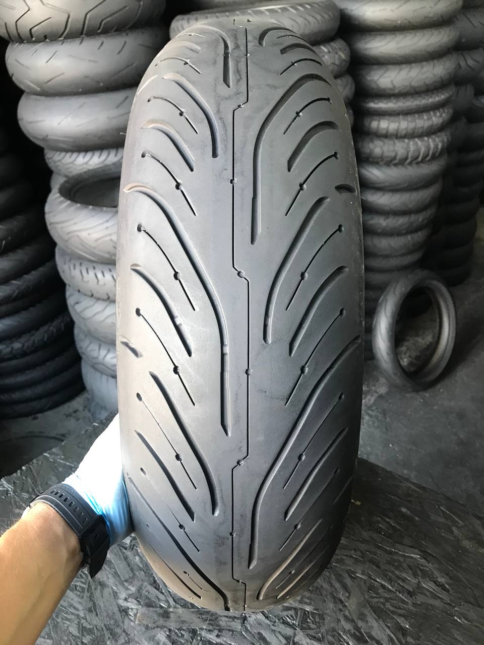 180/55 R17 Michelin Pilot Road 4