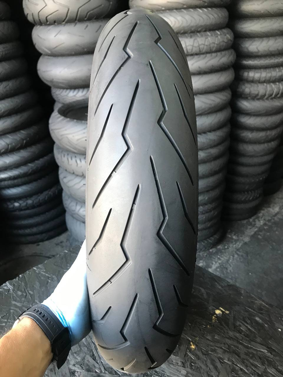 120/70 R17 Pirelli Diablo Rosso III