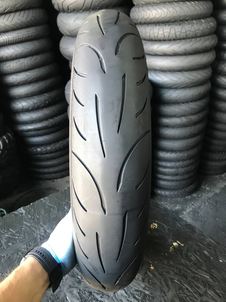 120/70 R17 Metzeler Sportec M9 RR