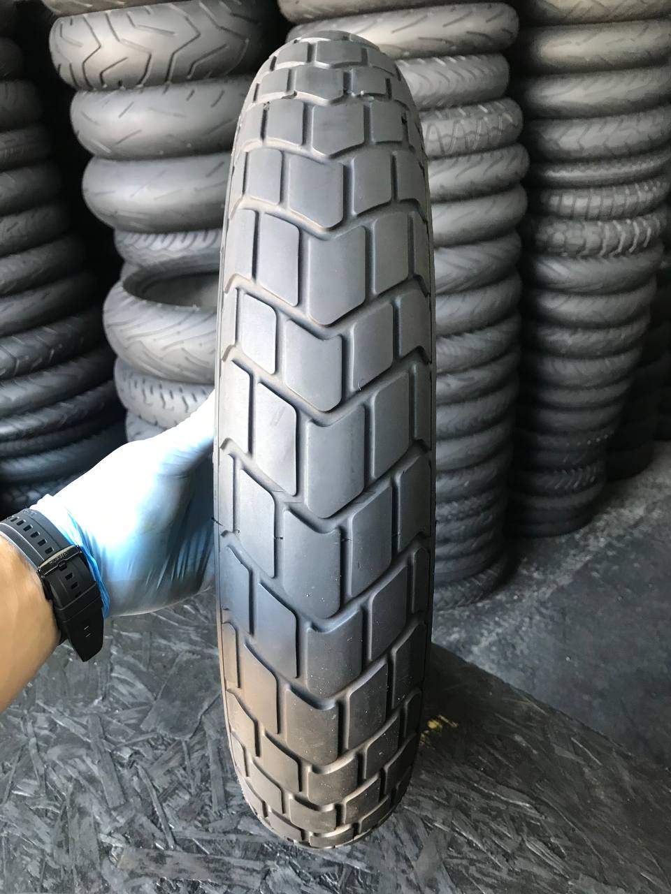 110/80 R18 Pirelli MT60 RS