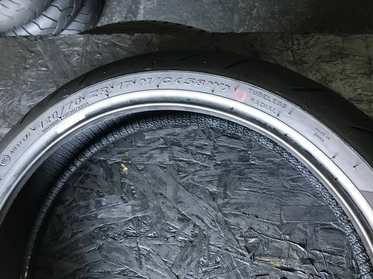 120/70 R17 Pirelli Diablo Rosso II