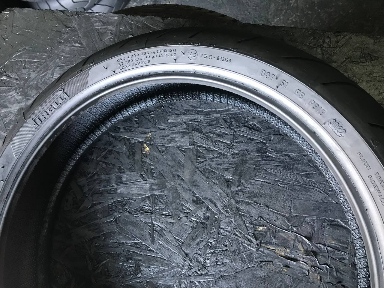 120/70 R17 Pirelli Diablo Rosso II