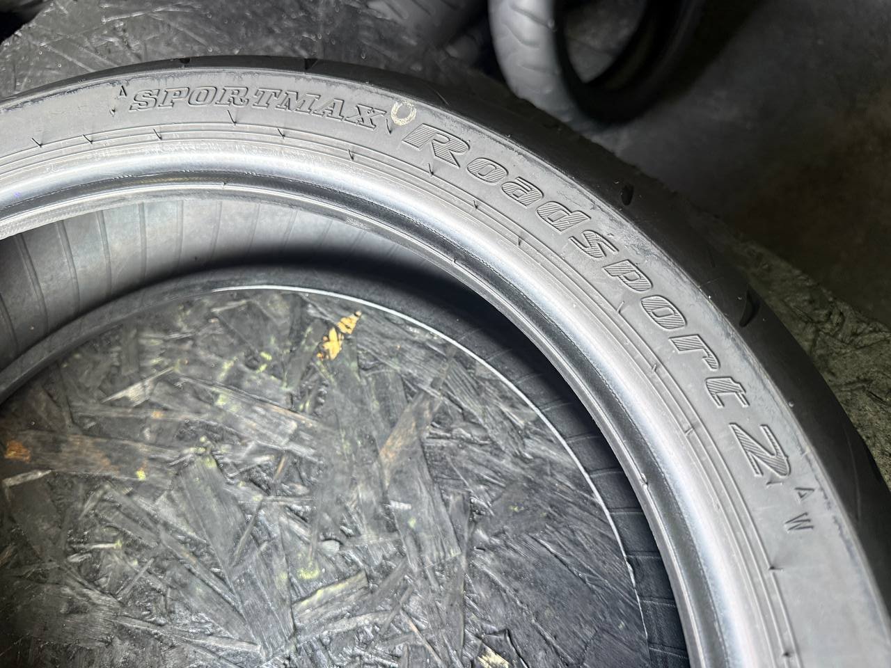 160/60 R17 Dunlop SportMax RoadSport 2