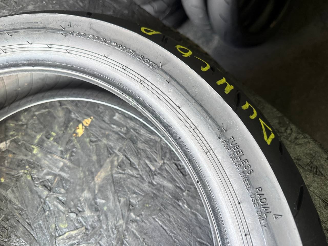 140/70 R17 Dunlop Sportmax GPR 300