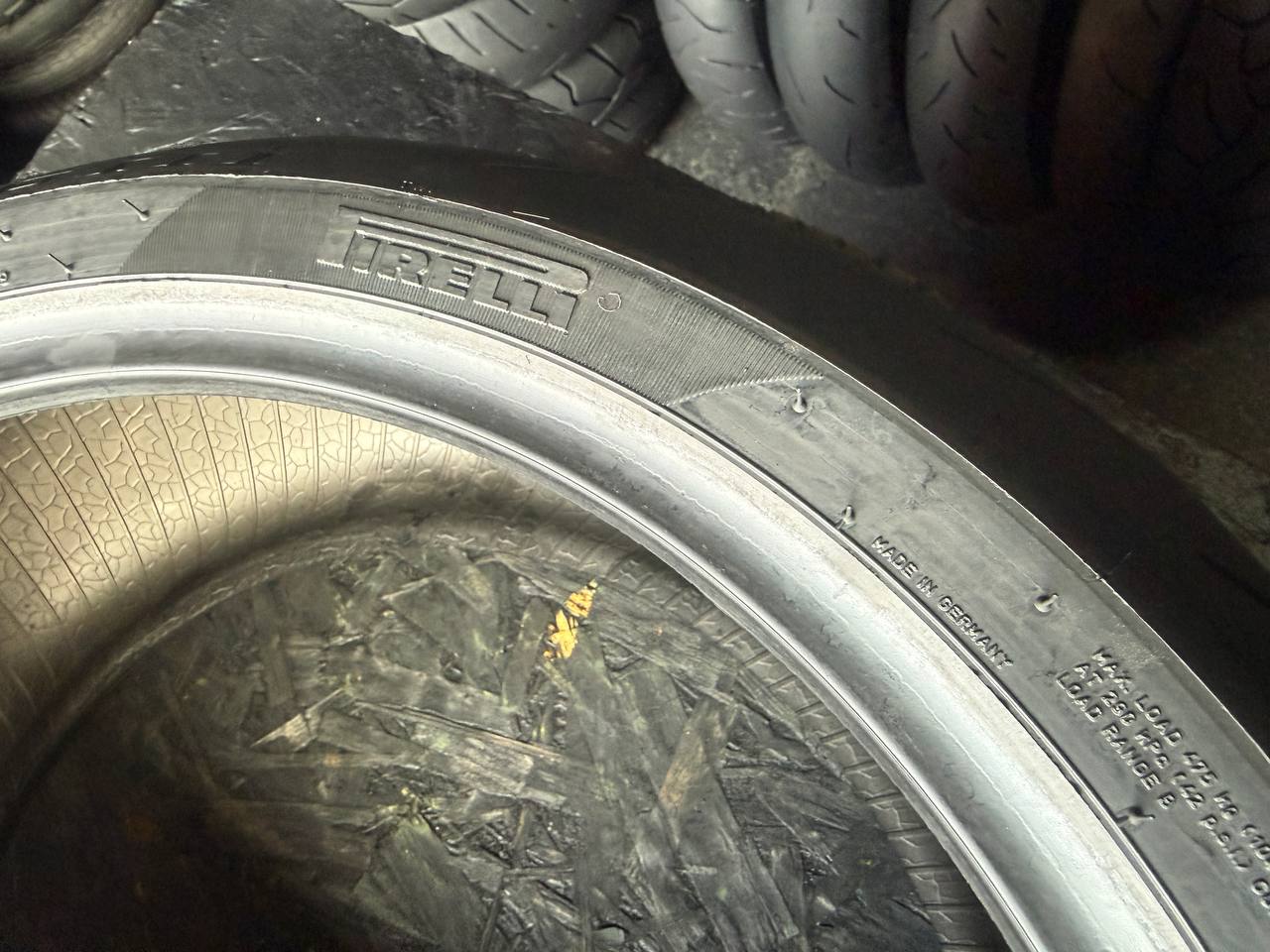 240/45 R17 Pirelli Diablo Rosso III