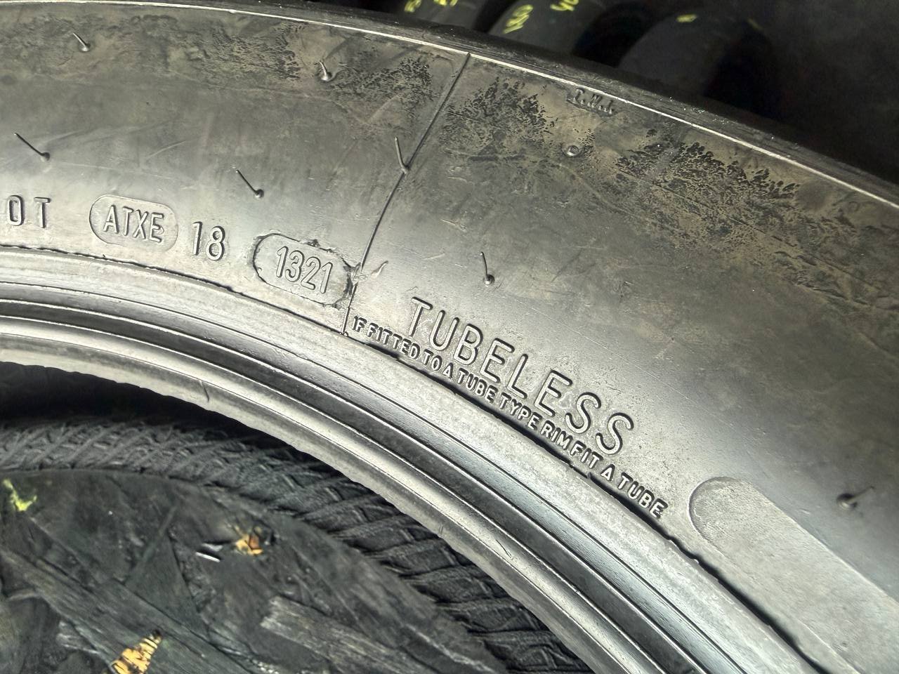 150/80 R16 Avon AV66