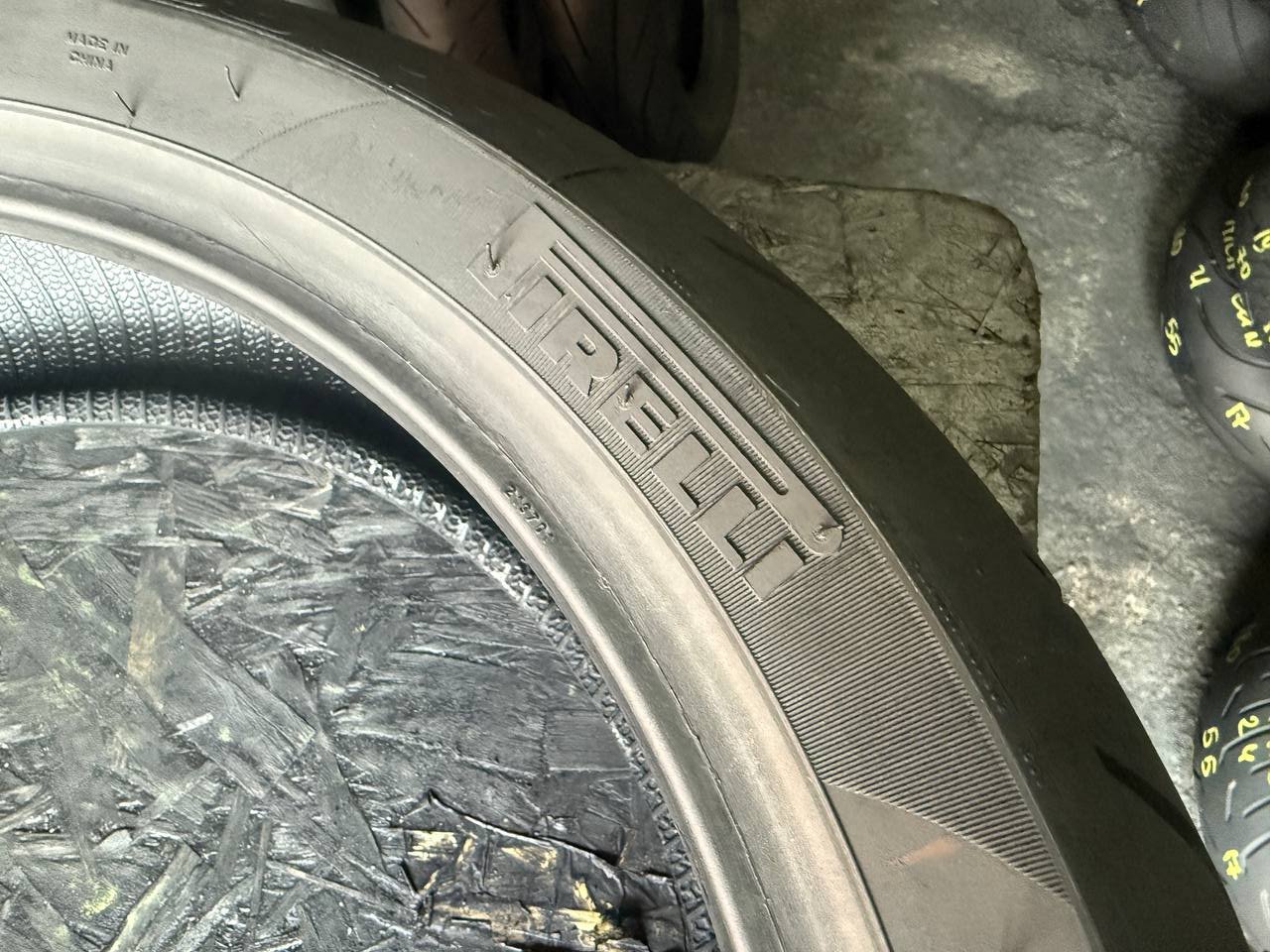 180/55 R17 Pirelli Diablo Rosso II