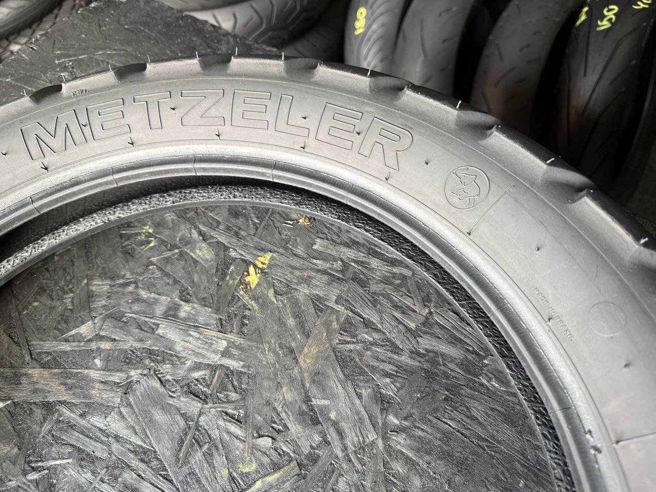 120/90 R17 Metzeler Tourance